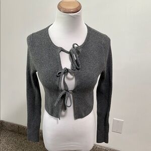 🏆 Wild Fable Tie Front Crop Sweater